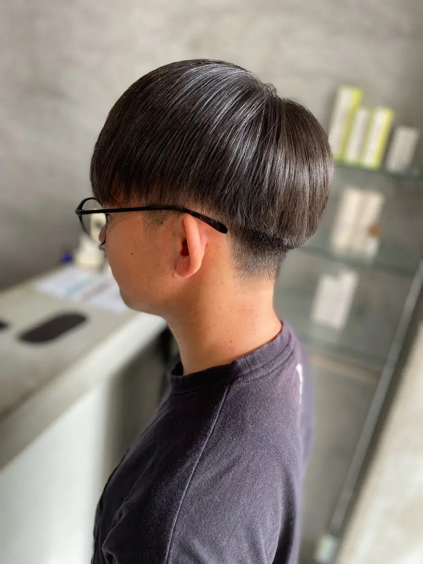 メンズ マッシュ 刈り上げ カット ミヤタ フミヤのヘアスタイル