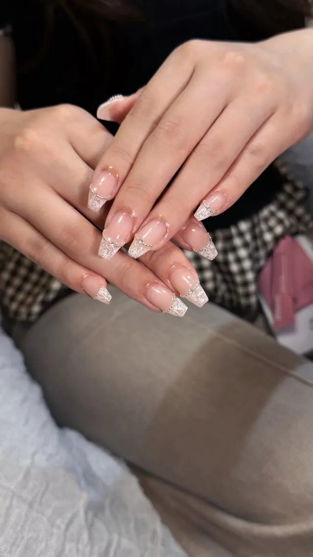 ネイル レース シンプルネイル ワンホンネイル nailsalon ChuColaのネイルデザイン