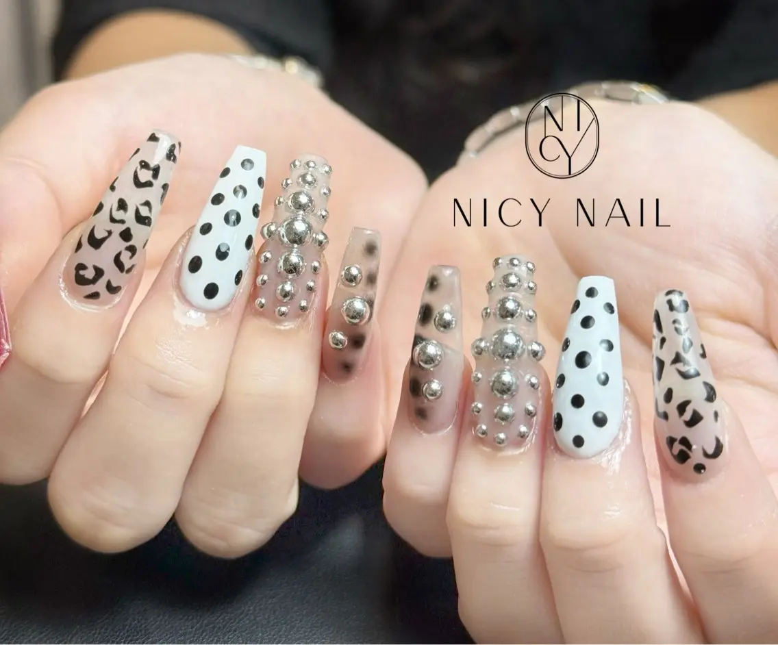 ネイル アートネイル オーロラネイル ブルー チークネイル フットネイル ハンドネイル NICY NAIL 池袋のネイルデザイン