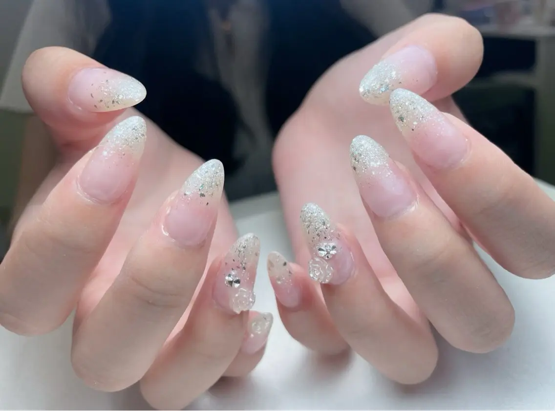 ネイル オーロラネイル 長さ出し フットネイル フレンチネイル ジェルネイル 中野駅から2分 MEO NAILのネイルデザイン