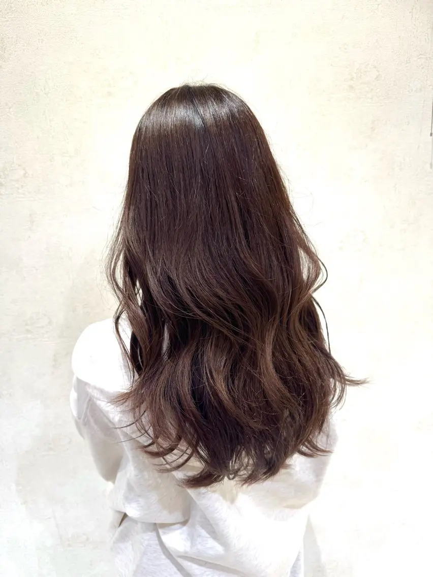 ロング 中山 結愛のヘアスタイル