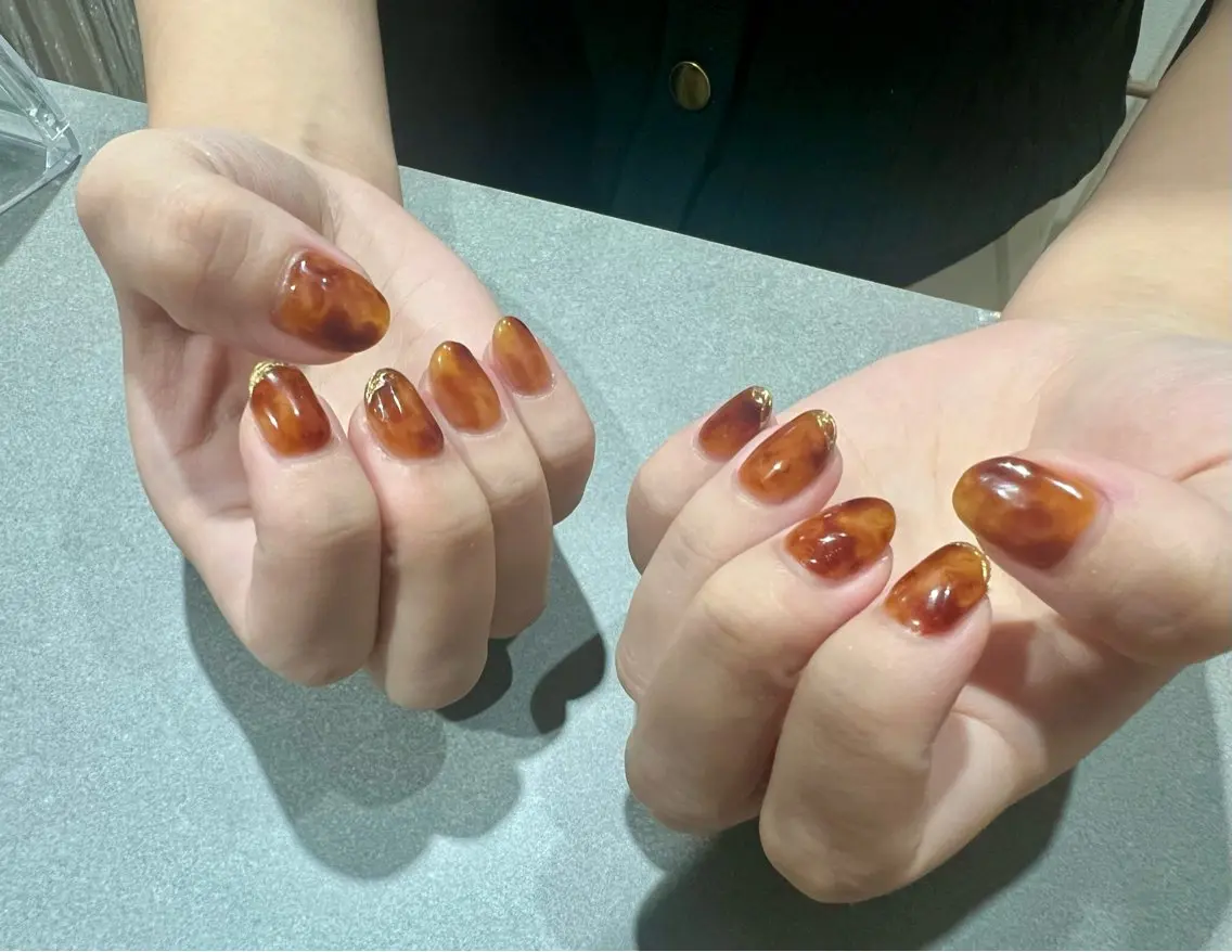 ネイル ミラーネイル ＆robe銀座 🪽tsuki🪽のネイルデザイン