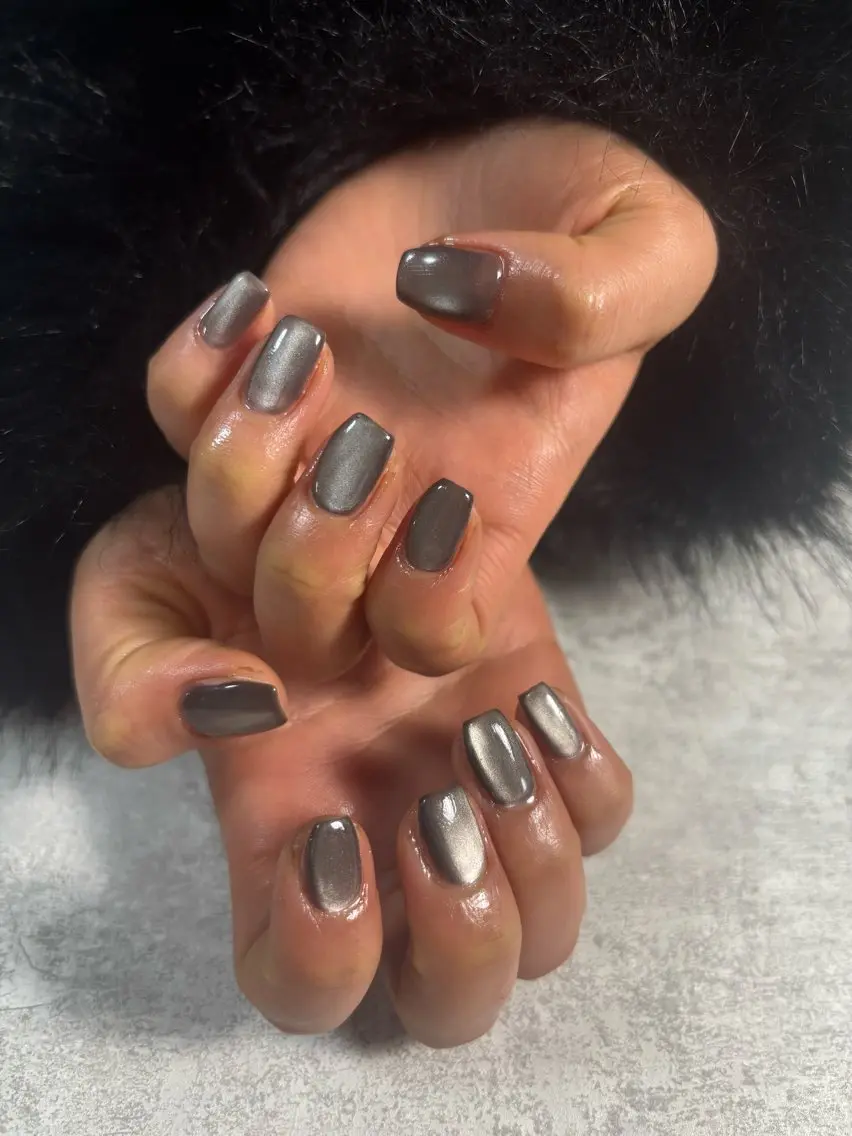ネイル オーロラネイル ブルー フットネイル フレンチネイル ジェルネイル ハンドネイル kiki nail たまプラーザのネイルデザイン