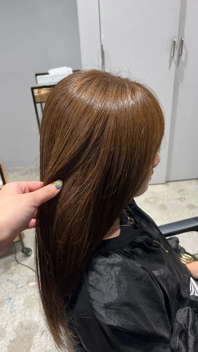 ロング カラー ブラウンカラー チョコレートブラウン 菅野 紗弥のヘアスタイル