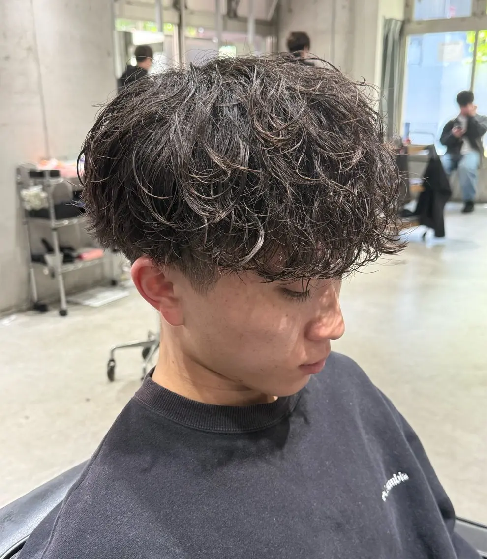 メンズ メンズパーマ カット パーマ 布施メンズ特化美容師 秋山 涼のヘアスタイル