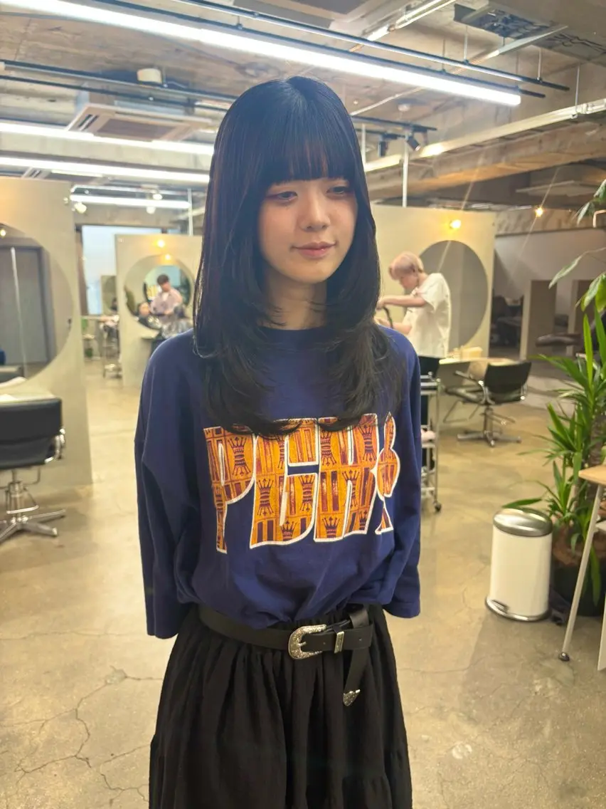 ロング カラー レイヤーカット カット ヘアカラー トリートメント タケデ スズカのヘアスタイル