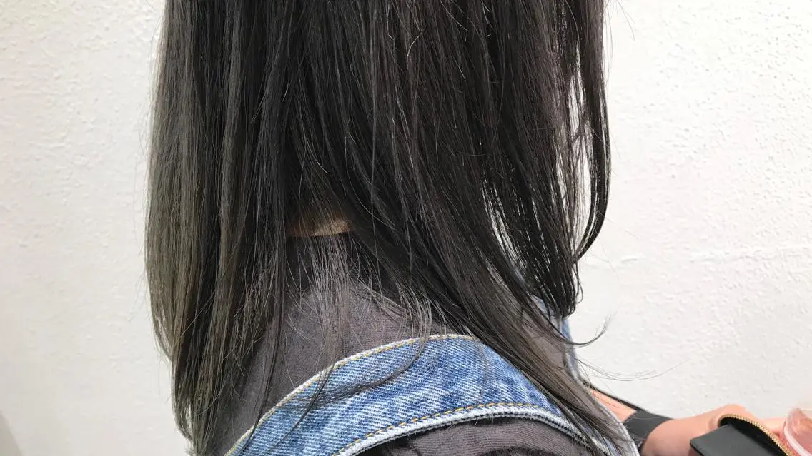 ショート カラー ブリーチ オレンジ 当日予約🆗✂︎ ウエモト タクのヘアスタイル