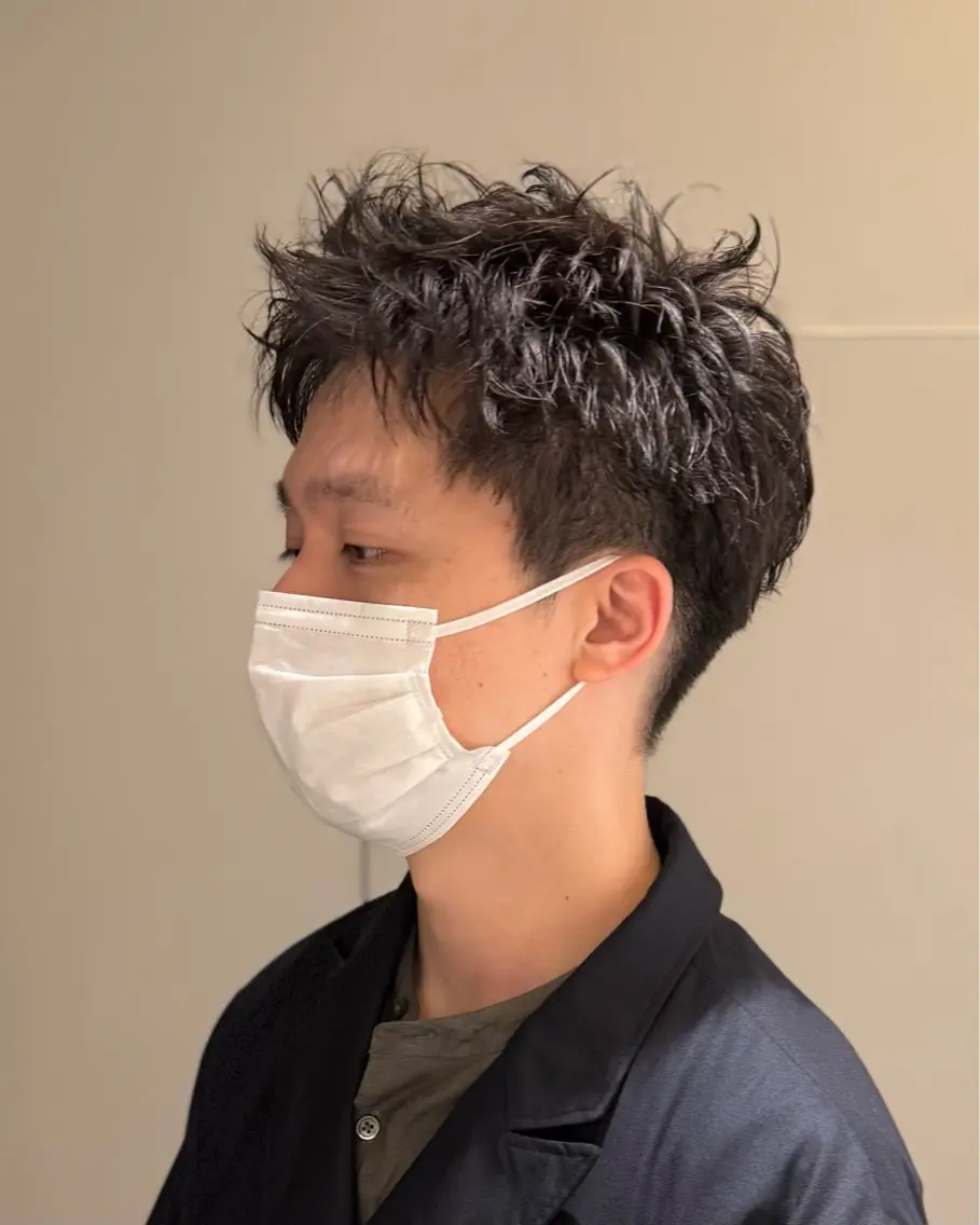 ショート パーマ メンズ ショートヘア ニュアンスパーマ カット パーマ メンズショート 丸山 航輝のヘアスタイル