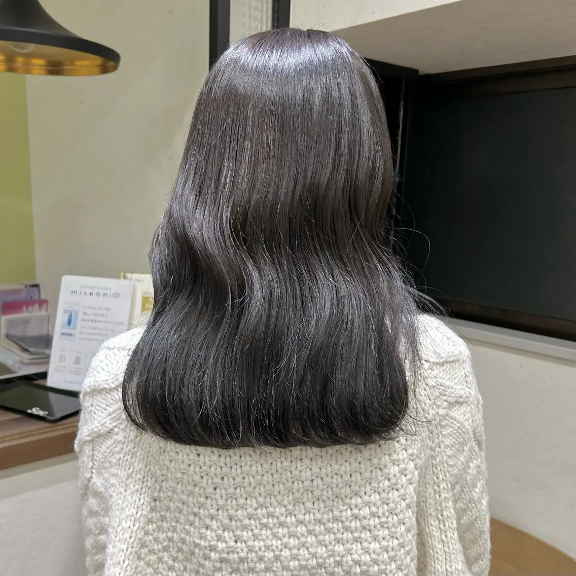 ミディアム 高評価多数◎ コテ巻きパーマ星明夏のヘアスタイル
