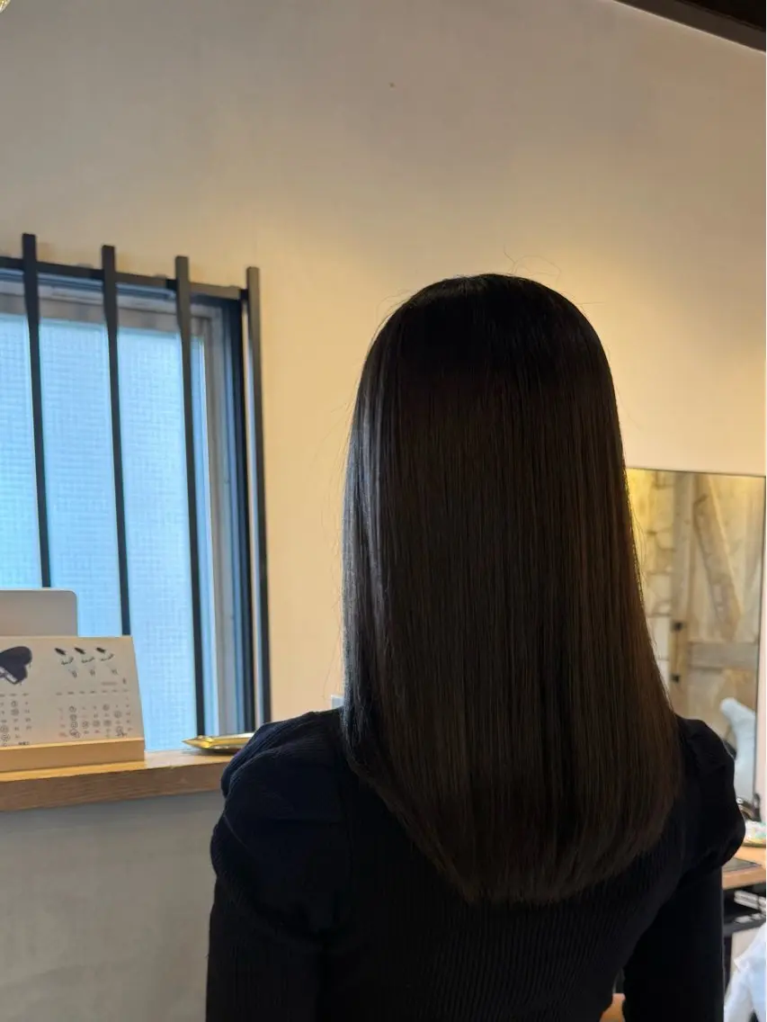 カラー ベージュカラー 透明感カラー ミルクティーベージュ 【LoE】阿倍野| 古川 乃愛🌷のヘアスタイル