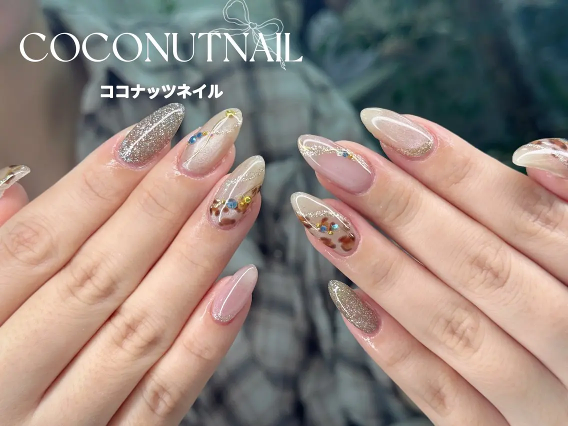ネイル べっ甲ネイル フレンチネイル キラキラネイル マグネットネイル 大理石ネイル(マーブル) ハンドネイル 神田 ココナッツのネイルデザイン