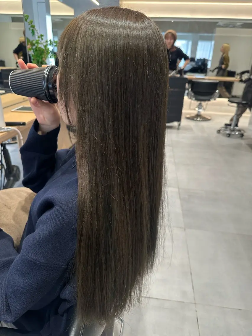ロング カラー ヘアアレンジ ベージュカラー 透明感カラー オリーブベージュ ヘアカラー オリーブ透明感カラー 表参道/MIKUのヘアスタイル
