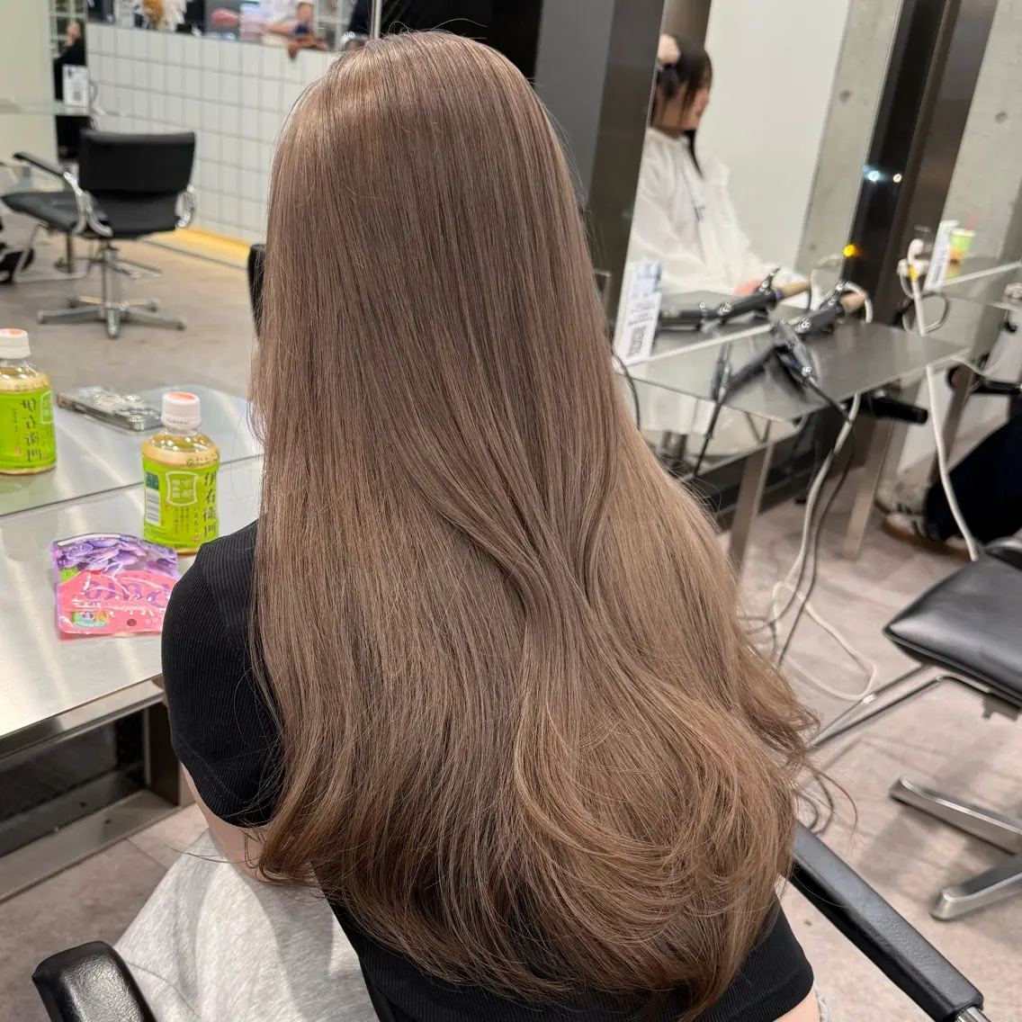 ロング カラー ベージュカラー ブリーチ ダブルカラー ミルクティーベージュ ミルクティーベージュ 🐱【Ryo】のヘアスタイル