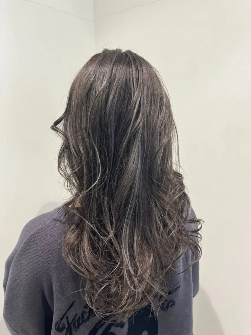 【ハイライトで立体的な仕上がりに🎶】cut✂️＋color🥣の写真