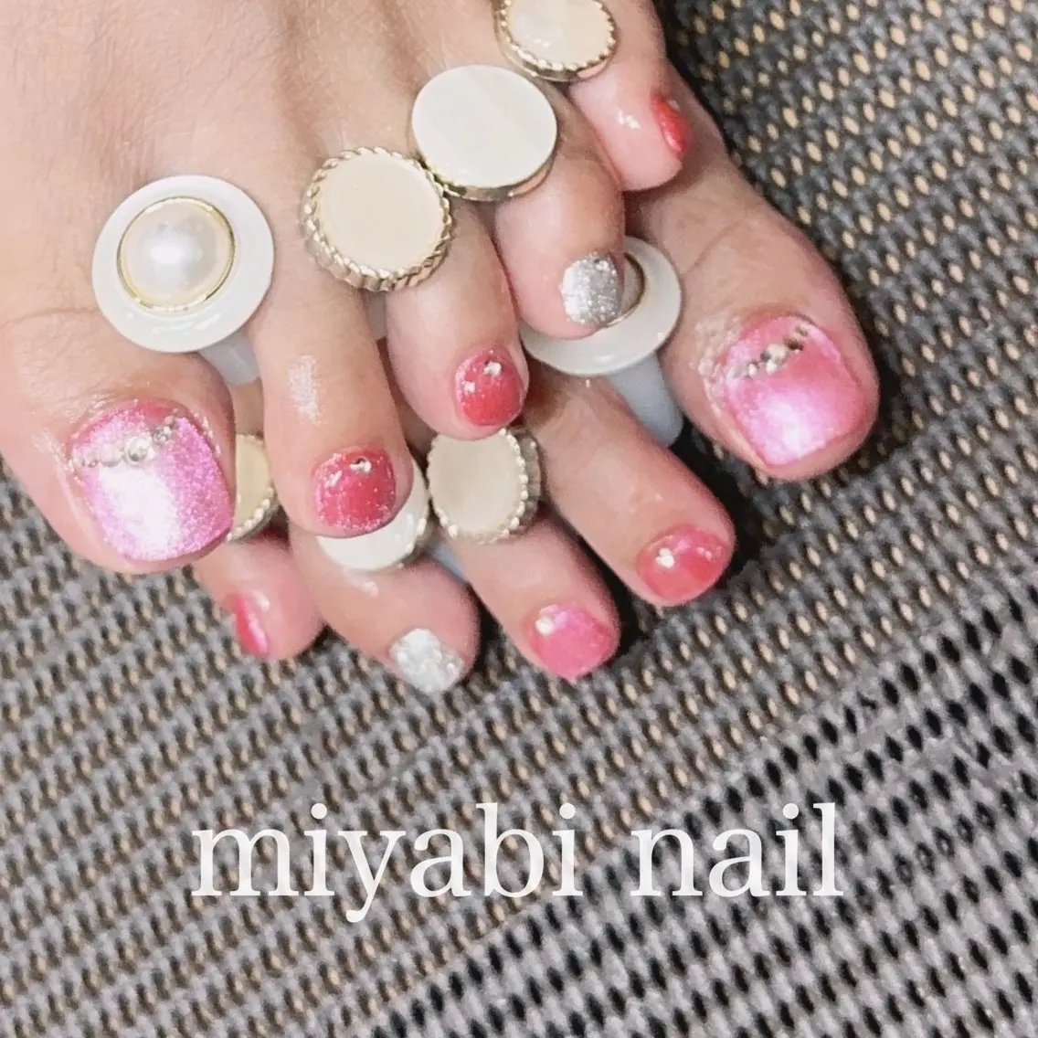 ネイル アートネイル フットネイル ジェルネイル ラメ(グリッター) マグネットネイル フットネイル miyabi nail 桂川駅近くのネイルデザイン