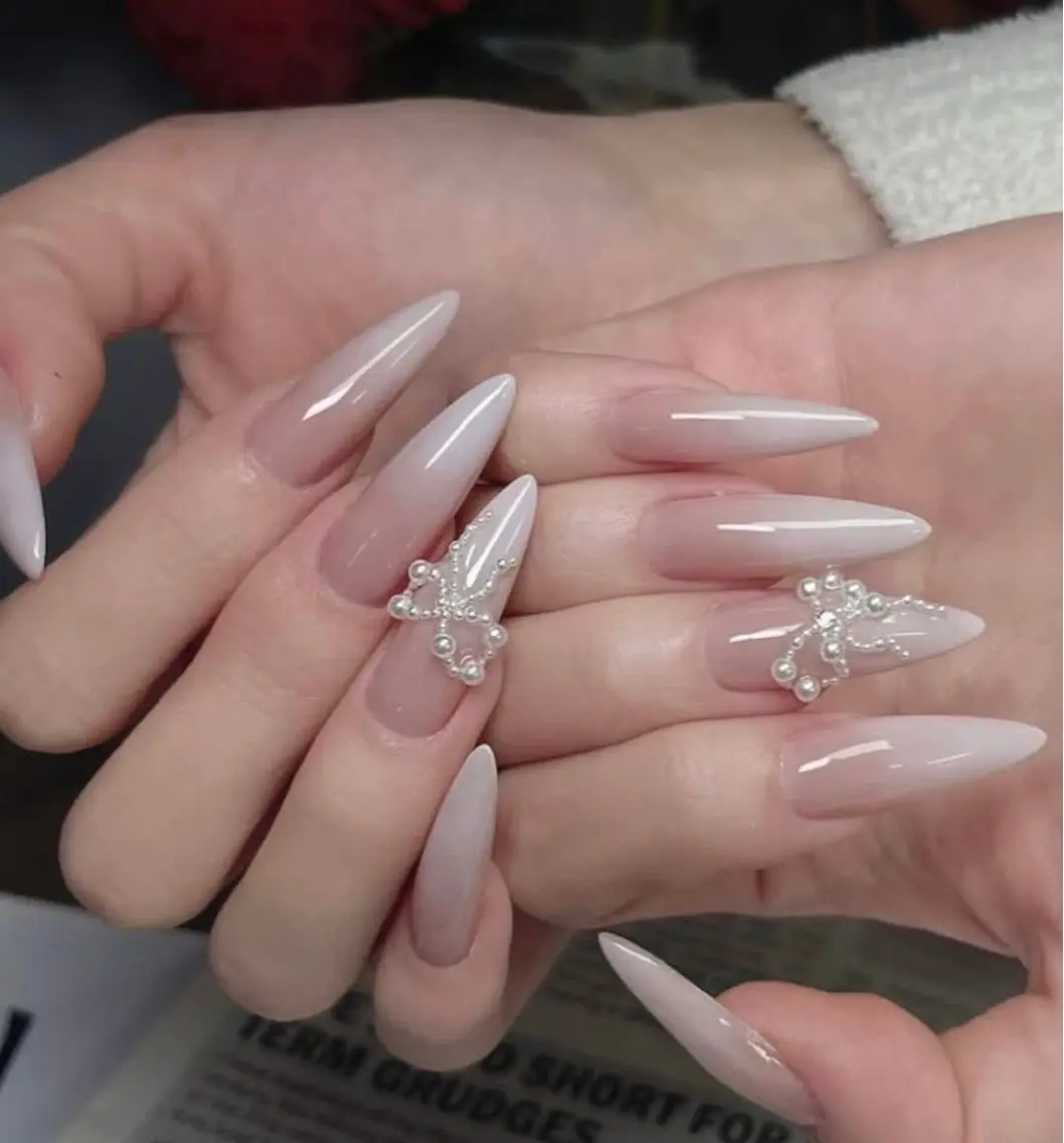ネイル ハンドネイル T. Leeのネイルデザイン