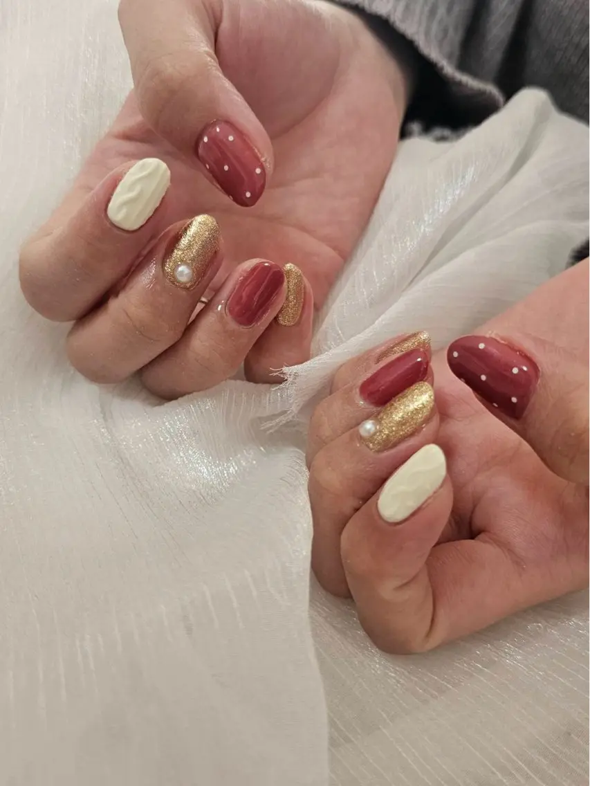 ネイル オーロラネイル ドット フットネイル フレンチネイル ジェルネイル kiki nail たまプラーザのネイルデザイン