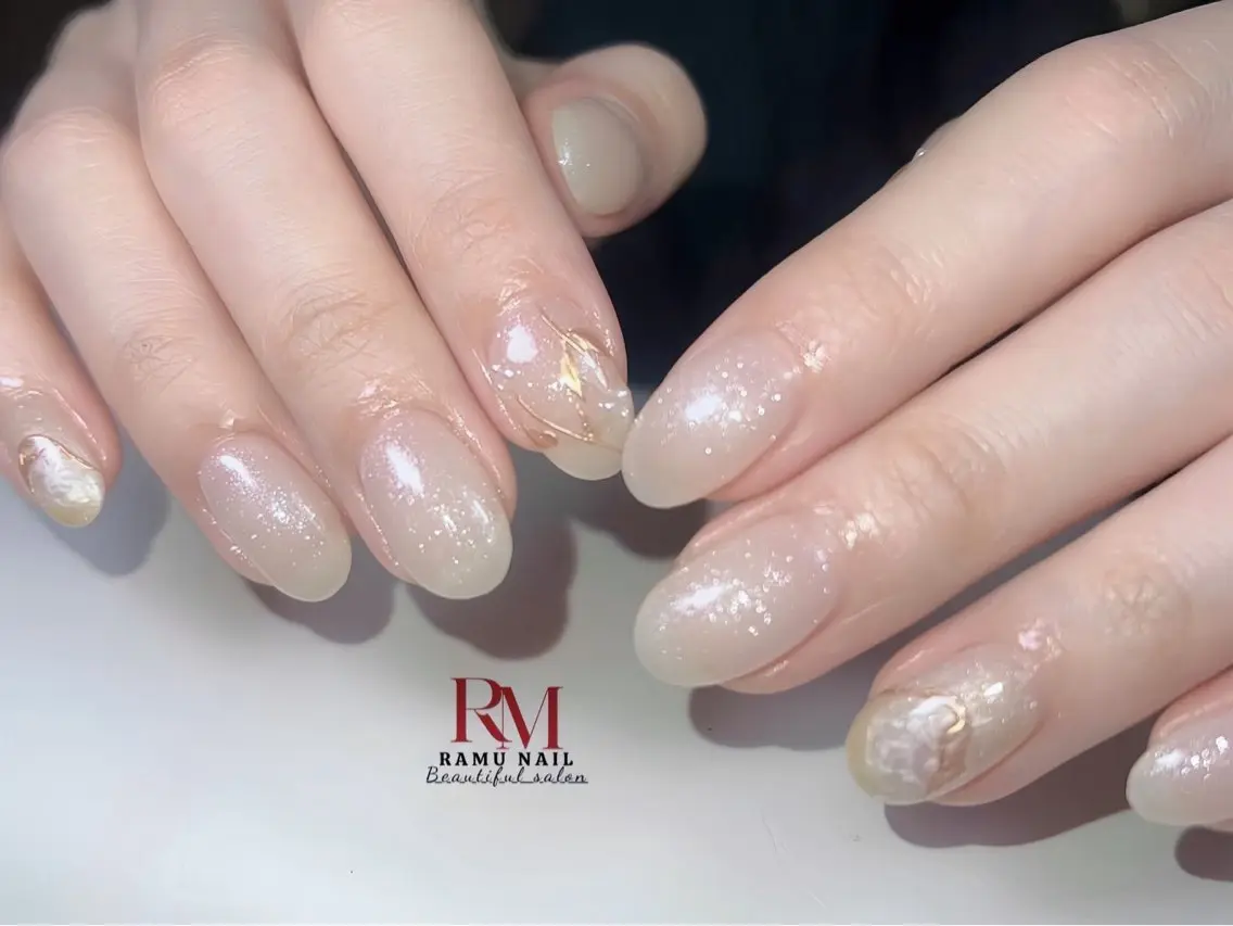 ネイル キラキラネイル マグネットネイル ミラーネイル ワンホンネイル 冬ネイル ハンドネイル RAMU Nail 恵比寿店のネイルデザイン