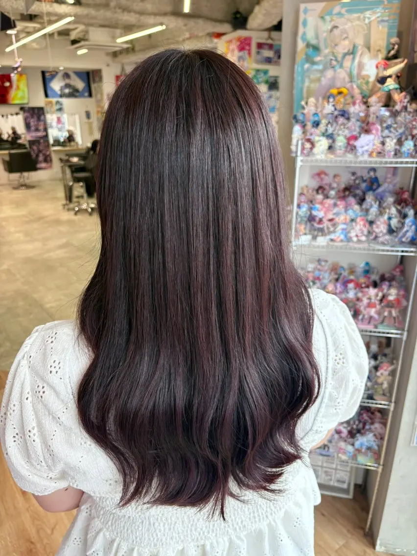 ロング カラー ブリーチ ボルドーカラー ブラウンカラー 透明感カラー ラベンダーカラー ヘアカラー トリートメント 推しカラー/ ミクのヘアスタイル