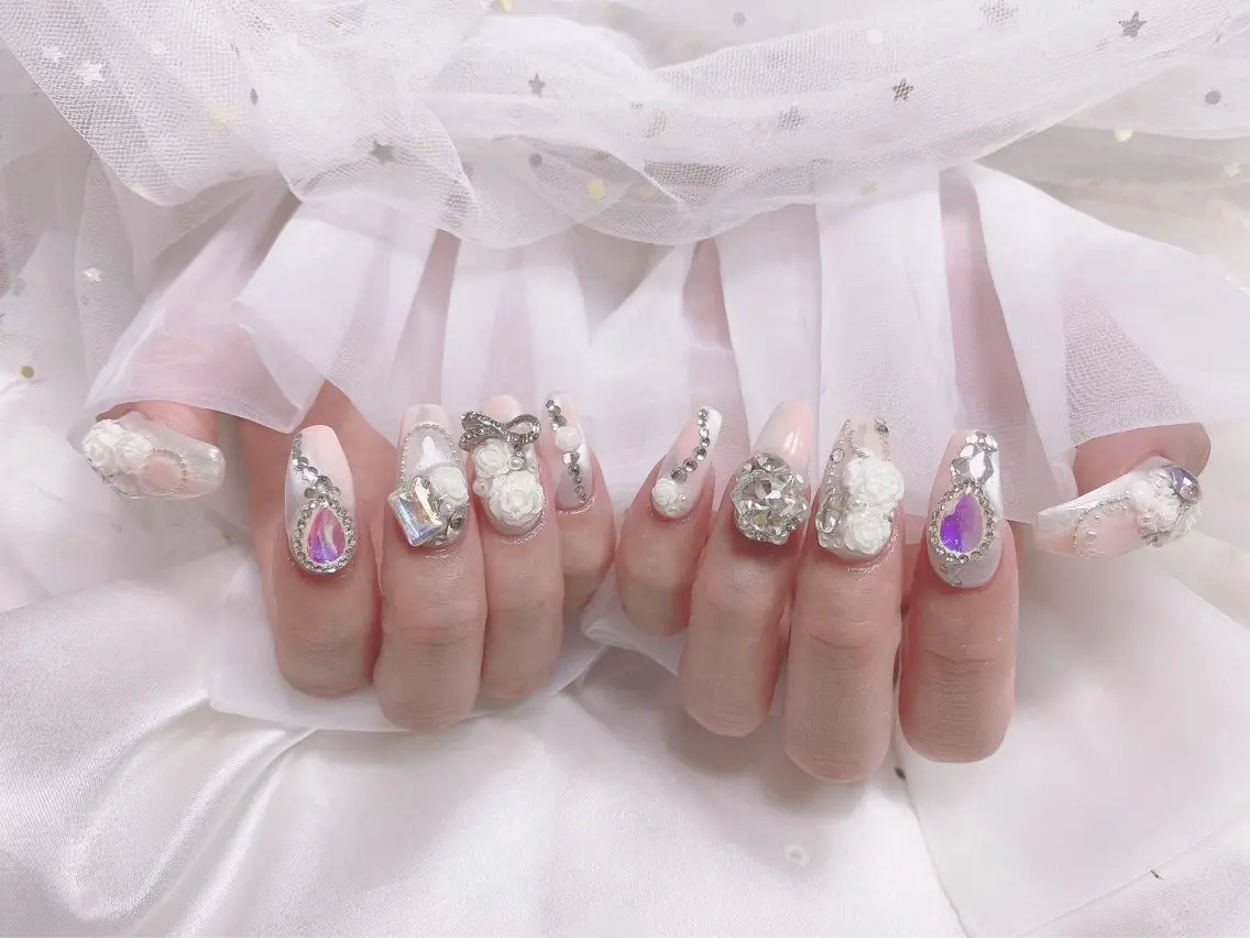 ネイル ゴージャス ジョリ kasumi🌹💅のネイルデザイン