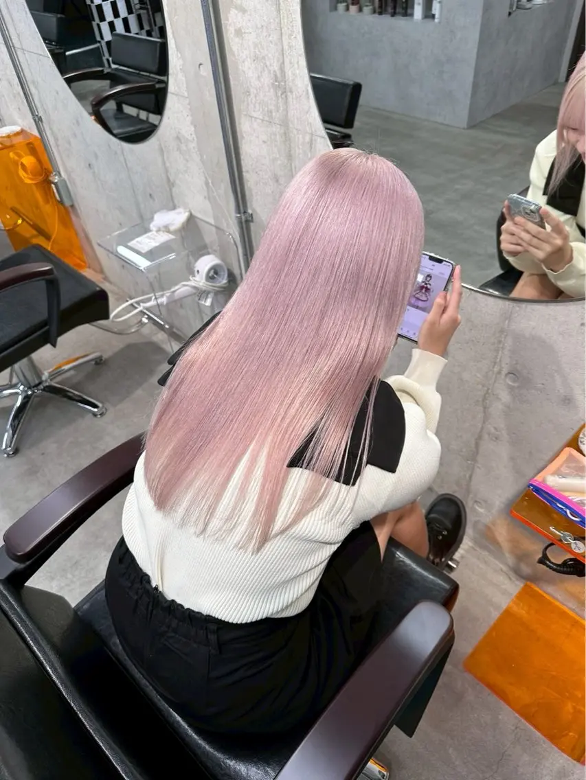 カラー ⭐️ハイトーン⭐️ 💕SAKURA💕のヘアスタイル