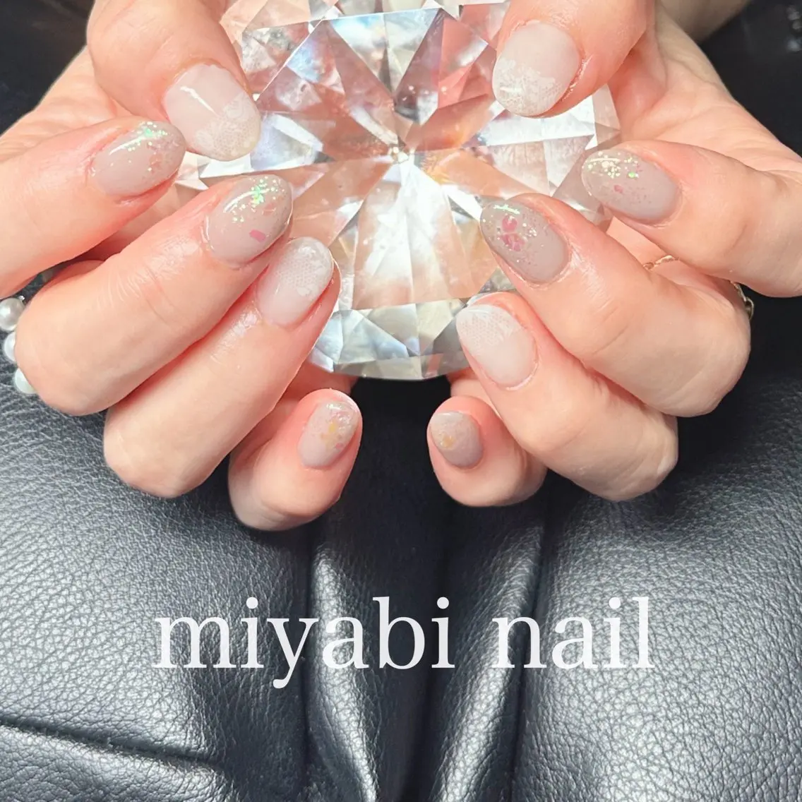 ネイル オーロラネイル キラキラネイル レース 持ち込み ホワイト ハンドネイル miyabi nail 桂川駅近くのネイルデザイン