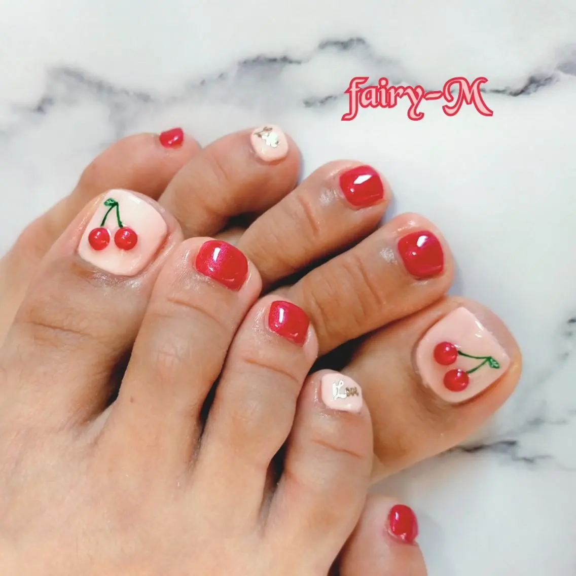 👣フット 持ち込みデザイン《親指アート2本》オフ込みの写真