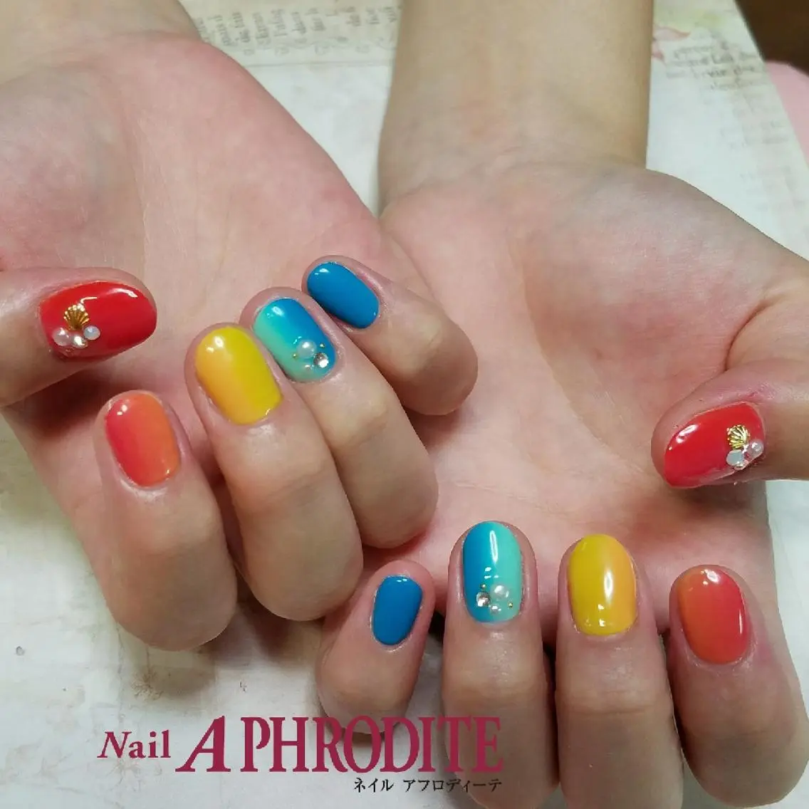 ネイル グラデーション Nail Aphroditeのネイルデザイン