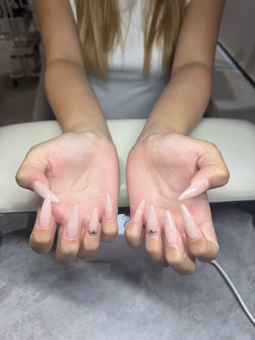 ネイル ハンドネイル IROHA NAIL 北村菜帆のネイルデザイン