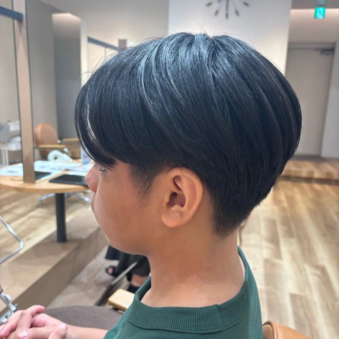 メンズ センターパート 小西 七菜子のヘアスタイル