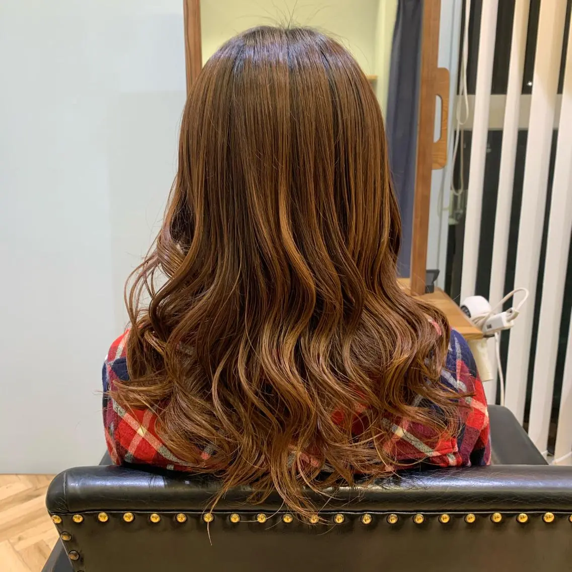 セミロング 蓼沼 由莉のヘアスタイル