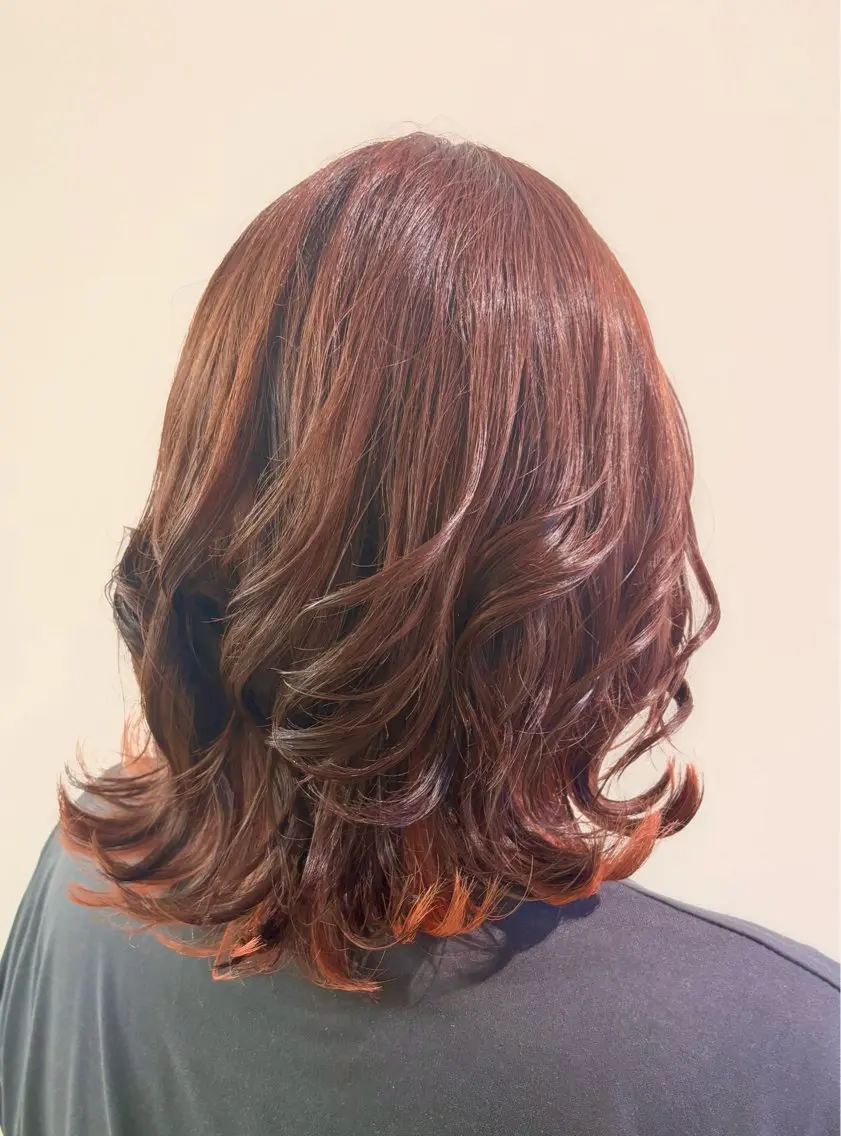 セミロング カラー 古川 琴美のヘアスタイル