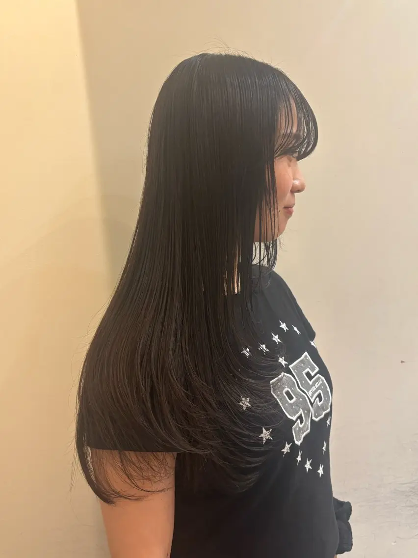 ロング カラー ケアカラー CIECA . COCOROのヘアスタイル