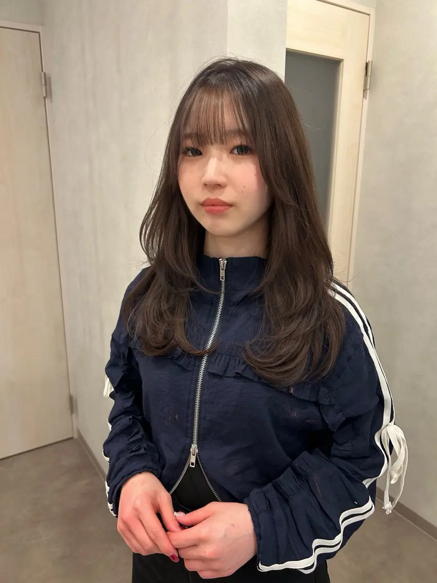 〜5cm cut ✂︎+ケアカラー +トリートメント🥣✨の写真
