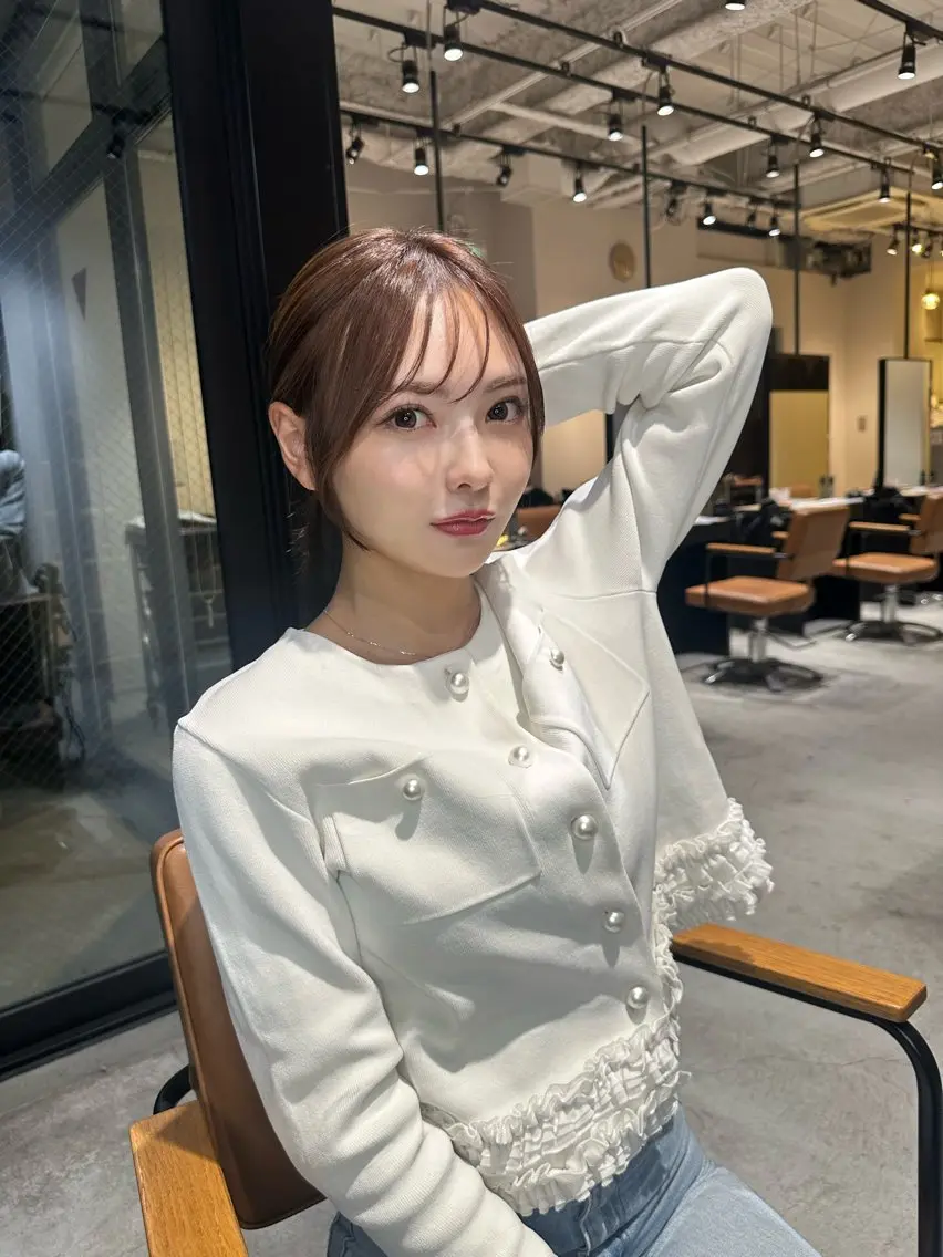 ロング カラー 韓国レイヤーカット 透明感カラー冨田那樹のヘアスタイル