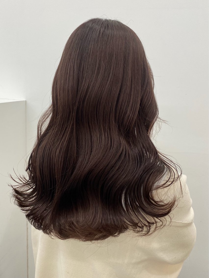 セミロング カラー ブリーチ ブラウンカラー チョコレートブラウン 透明感カラー ダブルカラー 白江 伊織のヘアスタイル