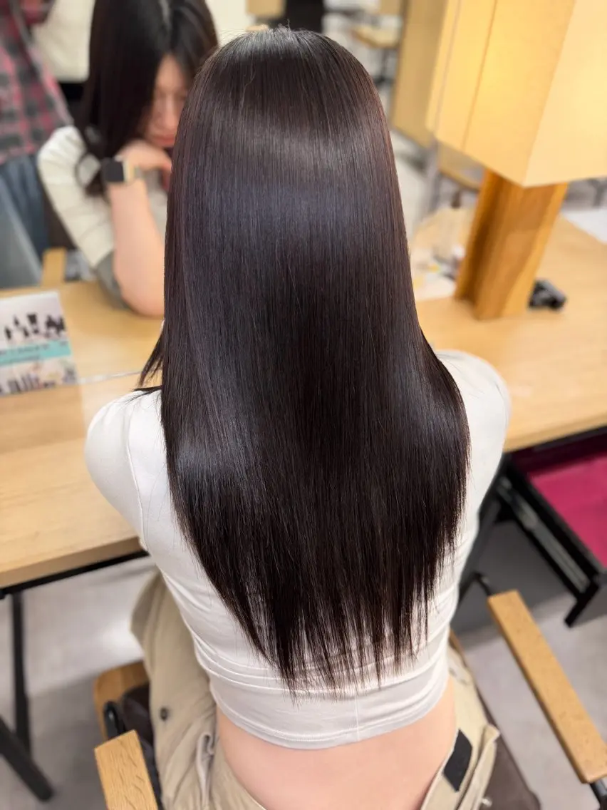 ロング 卒業式のヘアスタイル 縮毛矯正 縮毛矯正 京谷 日向のヘアスタイル