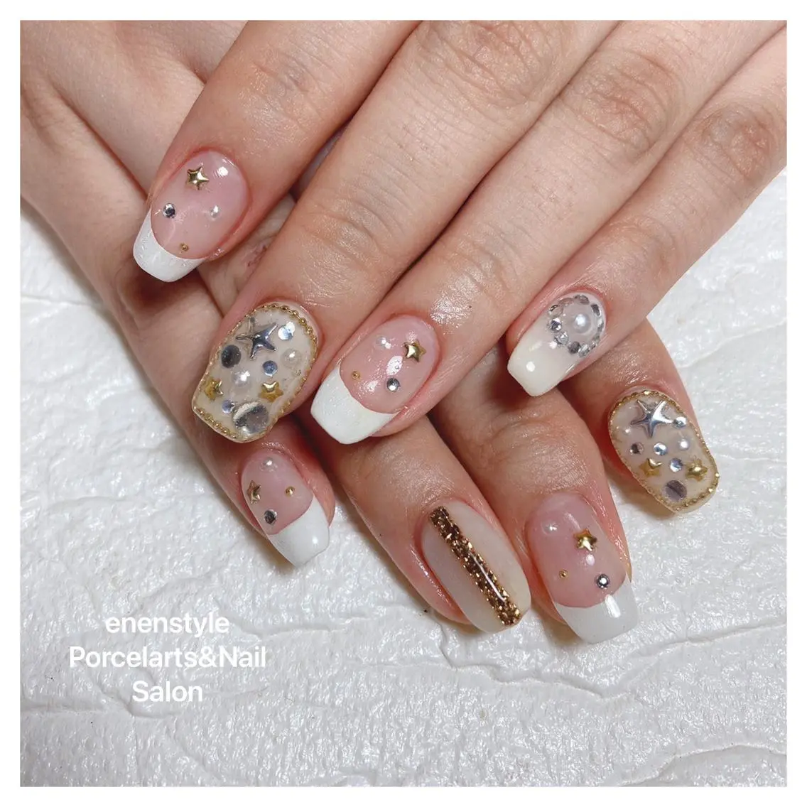 ミディアム ネイル ハンドネイル 🐾enen style 🐾のネイルデザイン