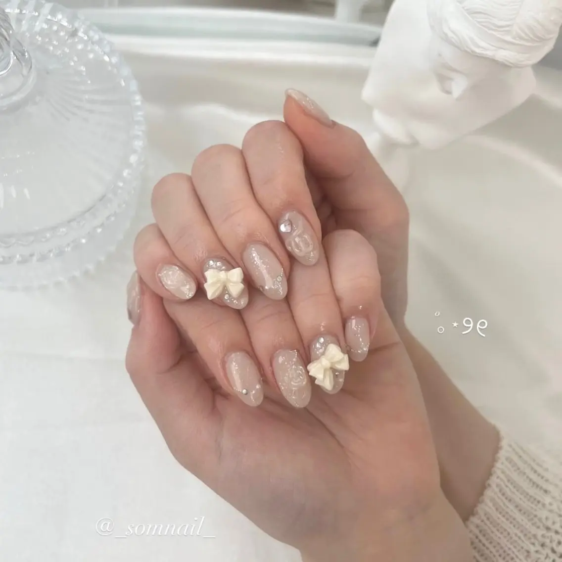 ネイル ジェルネイル 韓国ネイル リボン SOM NAILのネイルデザイン