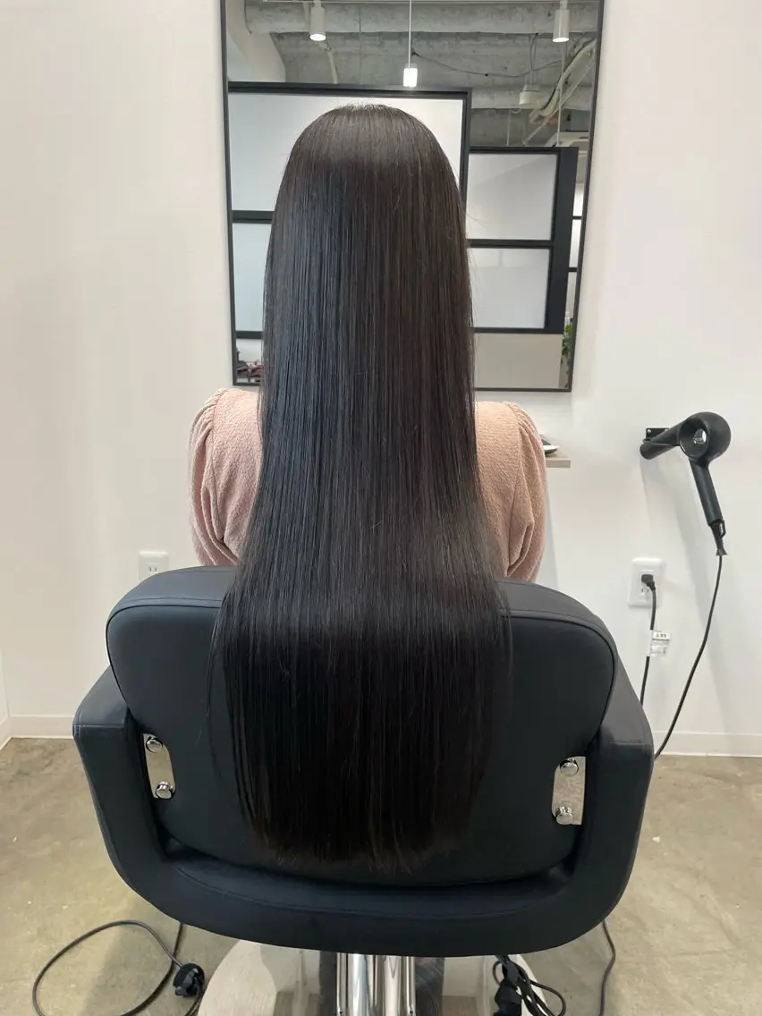 ロング カット 縮毛矯正 トリートメント 菅野 萌愛のヘアスタイル