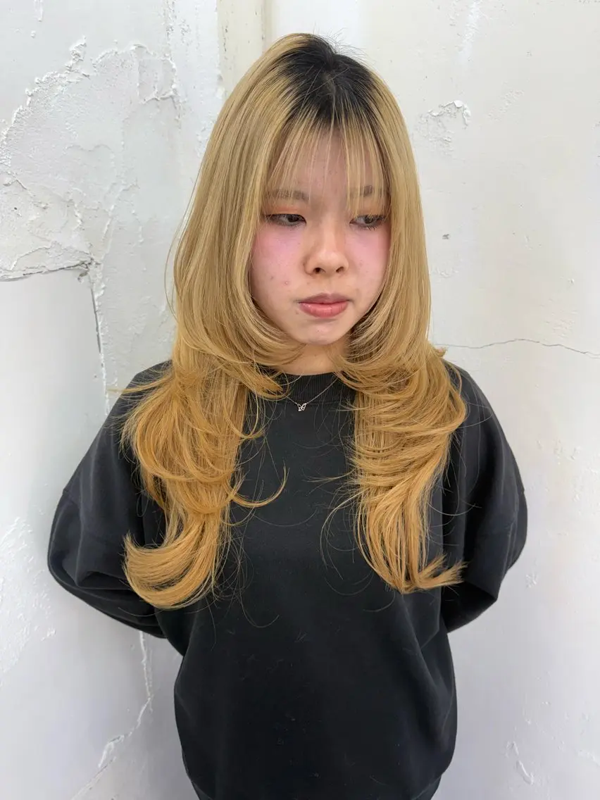 ロング ハイレイヤー レイヤーカット 𝙃𝘼𝙍𝙐🎀 韓国×エクステのヘアスタイル