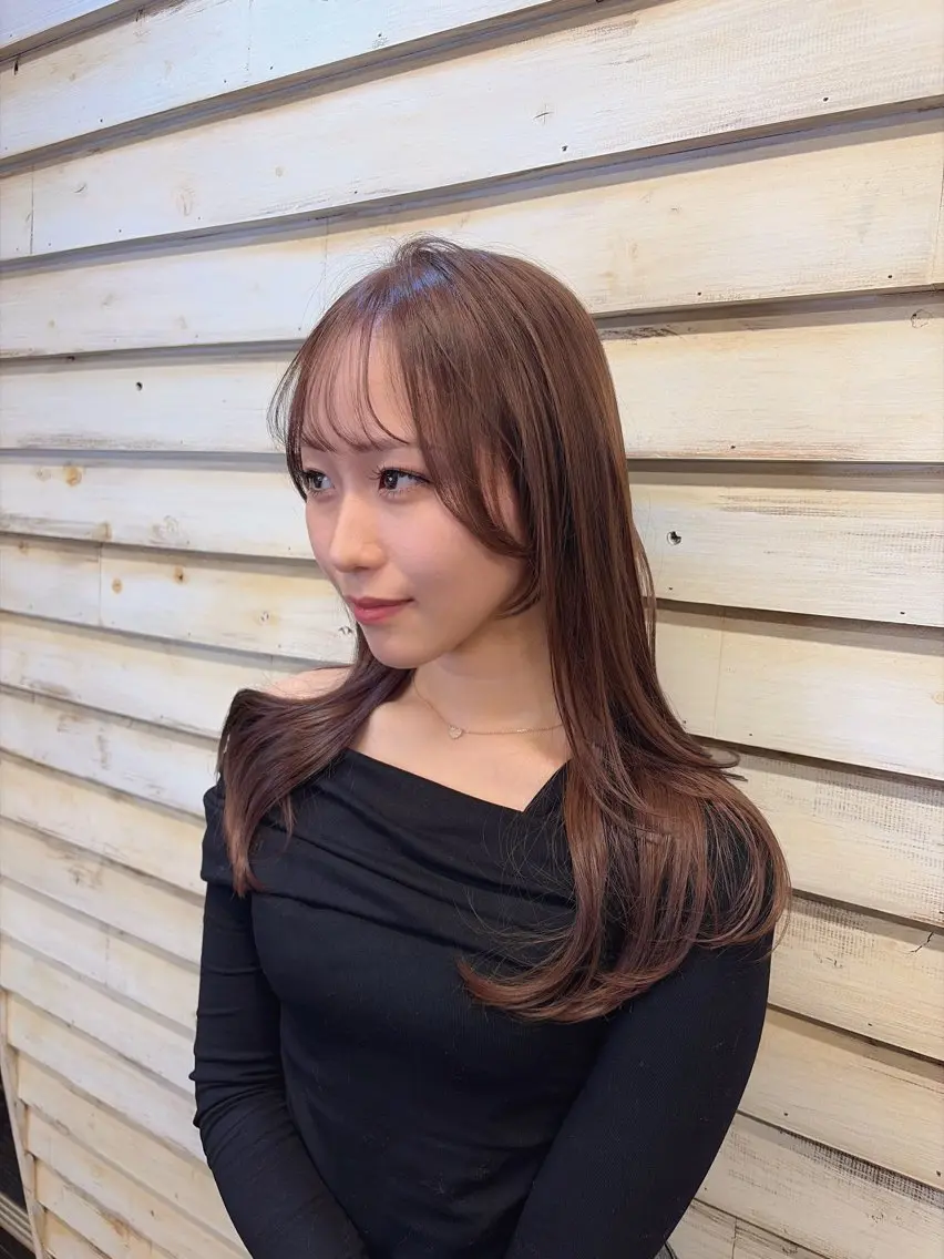 ロング カラー ブラウンカラー チョコレートブラウン くびれヘア レイヤーカット カット ヘアカラー トリートメント Raffichi 店長　Ryoのヘアスタイル