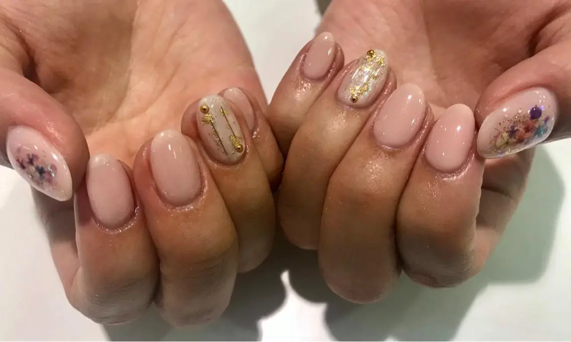 ネイル ハンドネイル ハンドケア Charme. NOBUKOのネイルデザイン