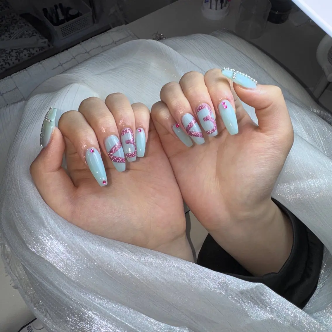 ネイル チークネイル フレンチネイル グラデーション 韓国ネイル マグネットネイル ハンドネイル Hana Nailのネイルデザイン