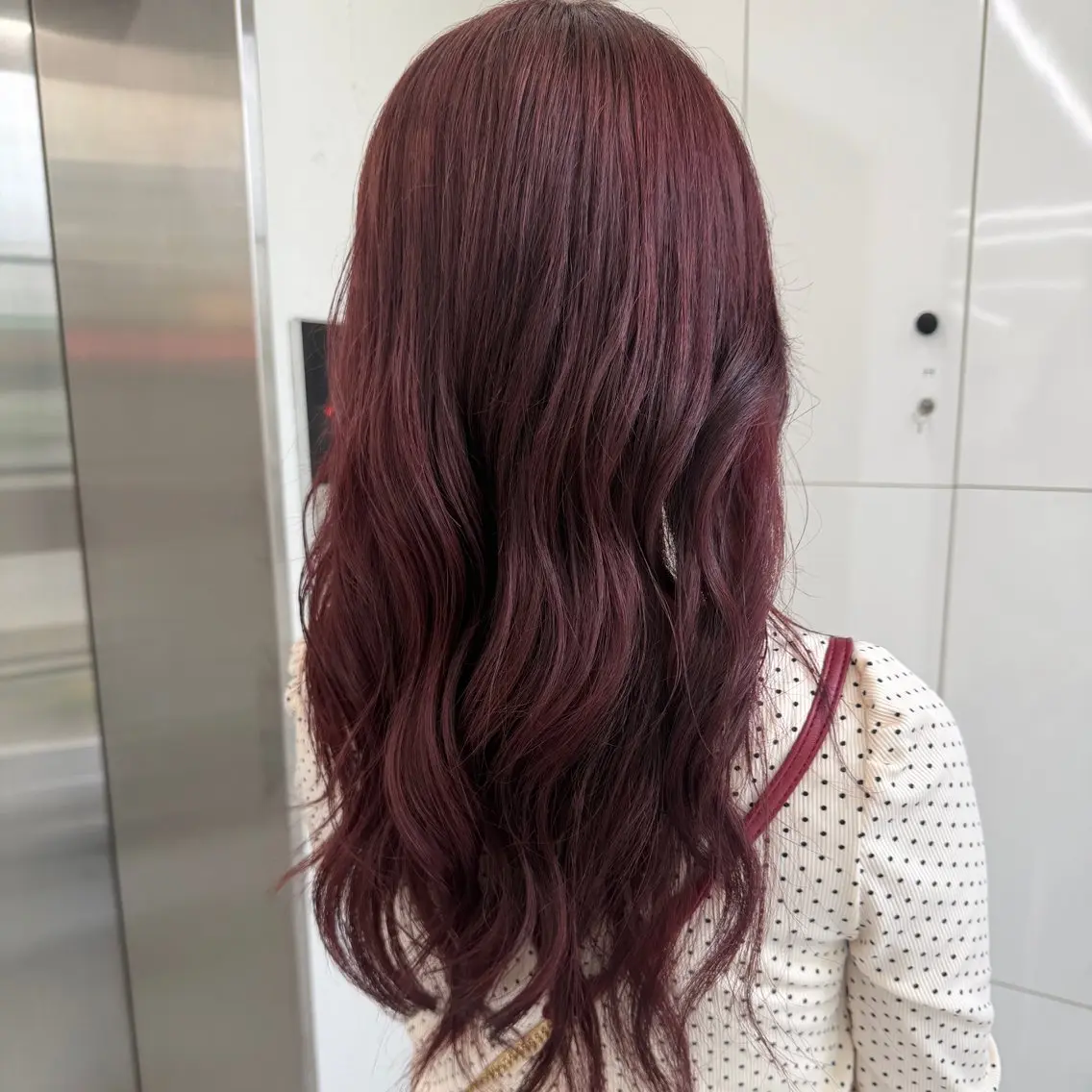 ロング カラー ブリーチ ボルドーカラー カシス 透明感カラー 韓国風カラー ヘアカラー yuki/ブリーチ/ JILLSTUDIOのヘアスタイル