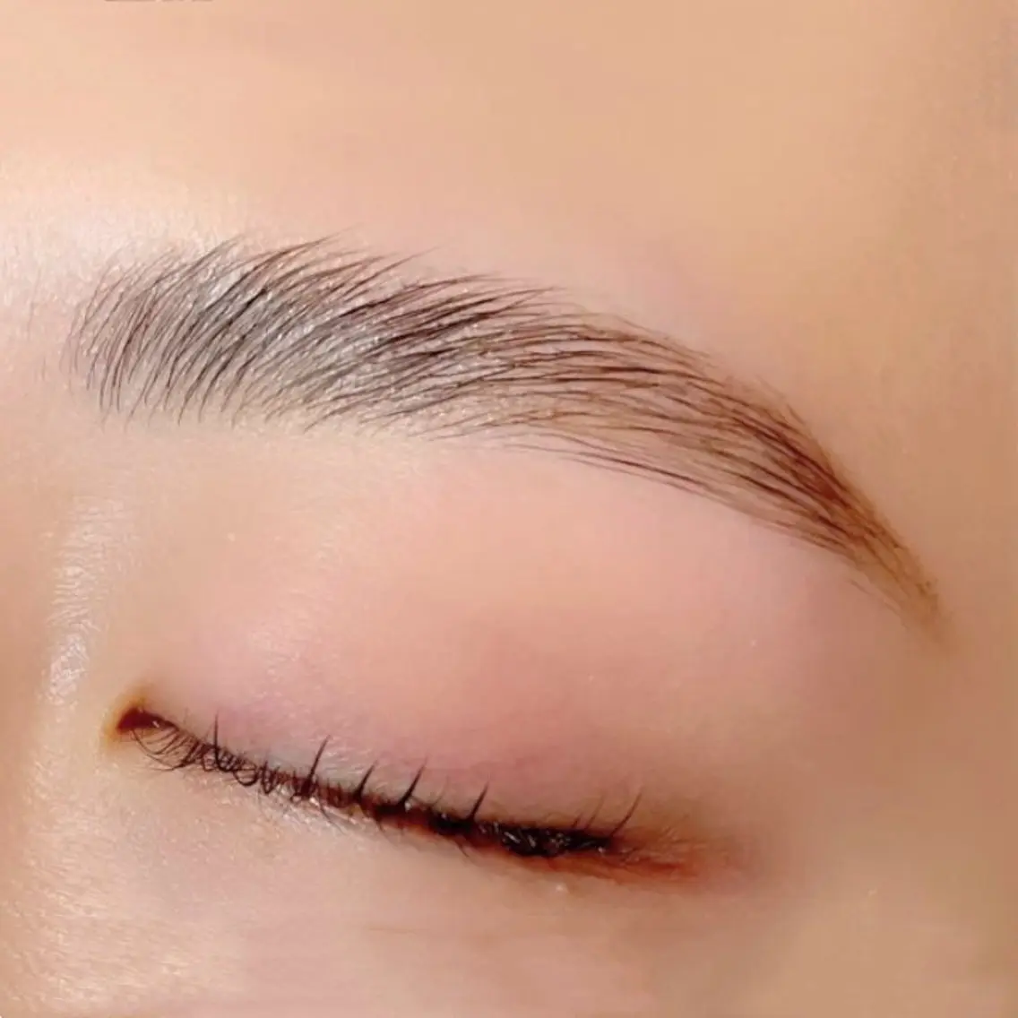 アイブロウ ハリウッドブロウリフト マツパ eyelist 馬場のマツエク・マツパデザイン