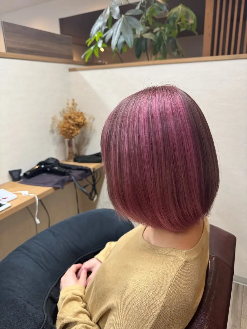 ショート カラー ミツツカ リンタロウのヘアスタイル
