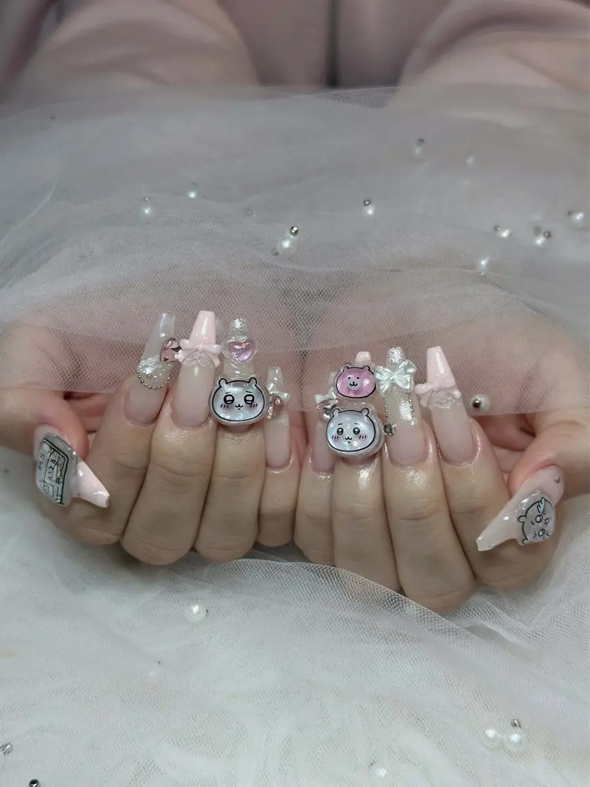 ネイル チークネイル ドット フレンチネイル グラデーション ハート ハンドネイル Julli NailStudioのネイルデザイン