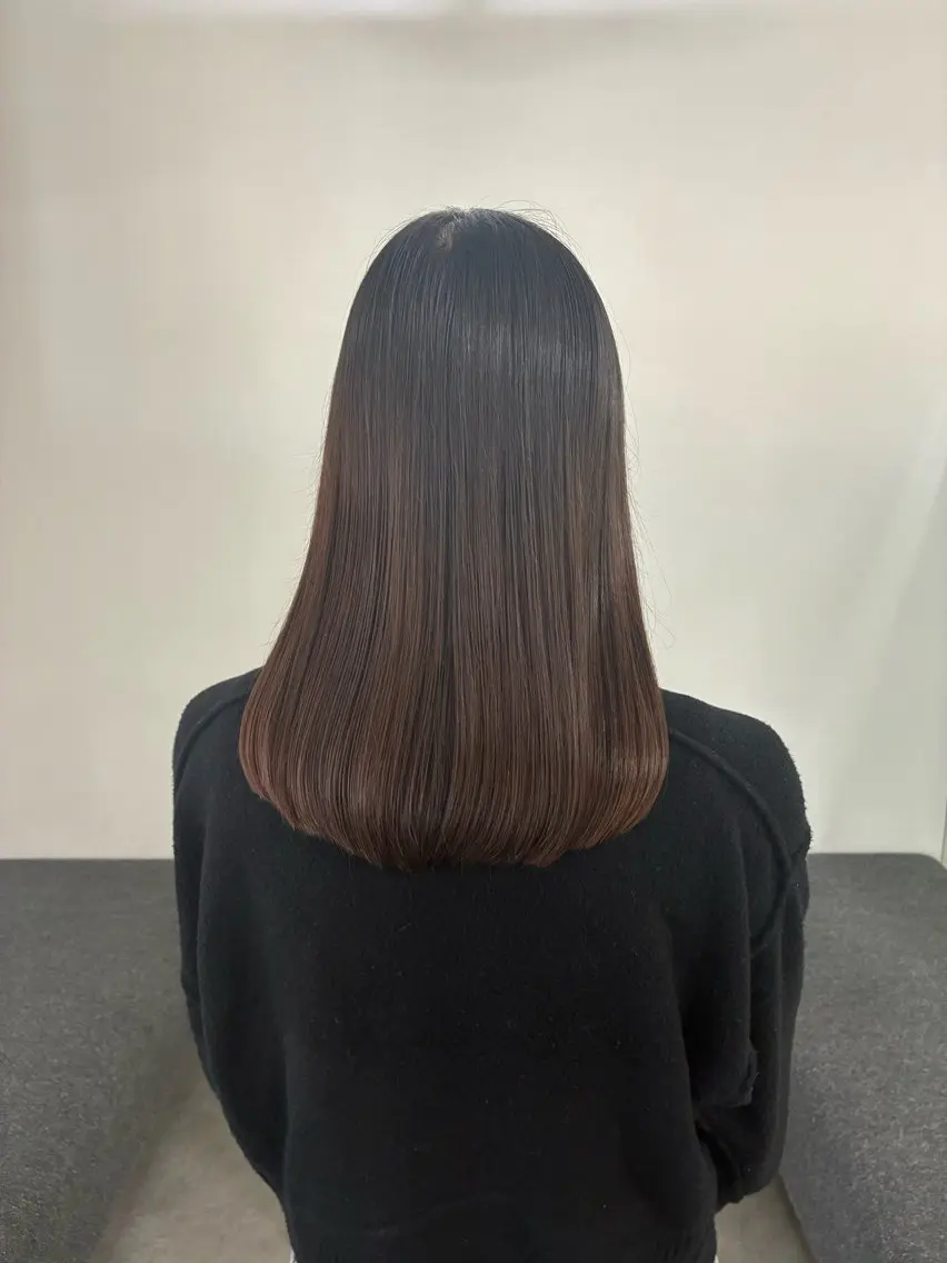 cut✂️［カット］の写真