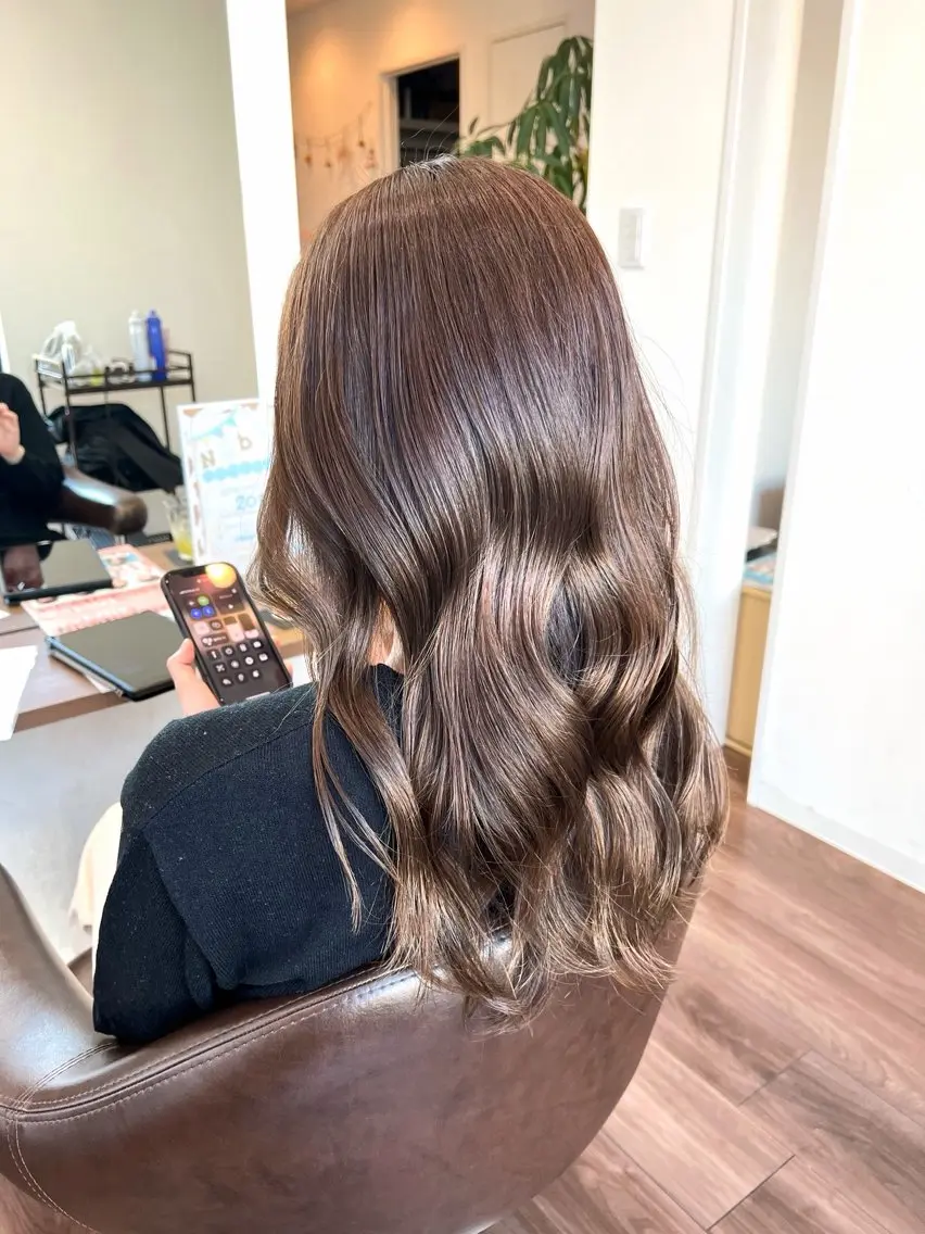 ロング カラー 利根川 海響のヘアスタイル